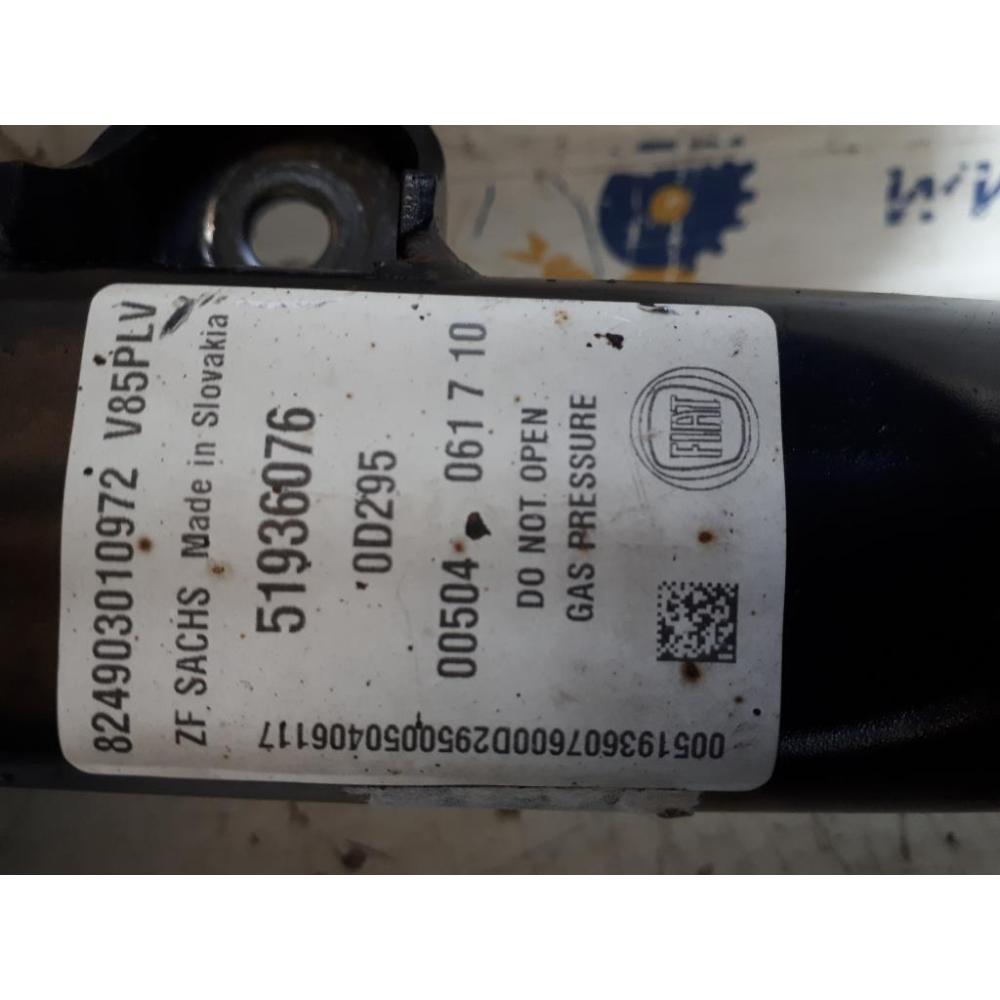 Ammortizzatore Anteriore Sinistro Usato Dal 2014 Al 2017 Fiat 500L (2013)