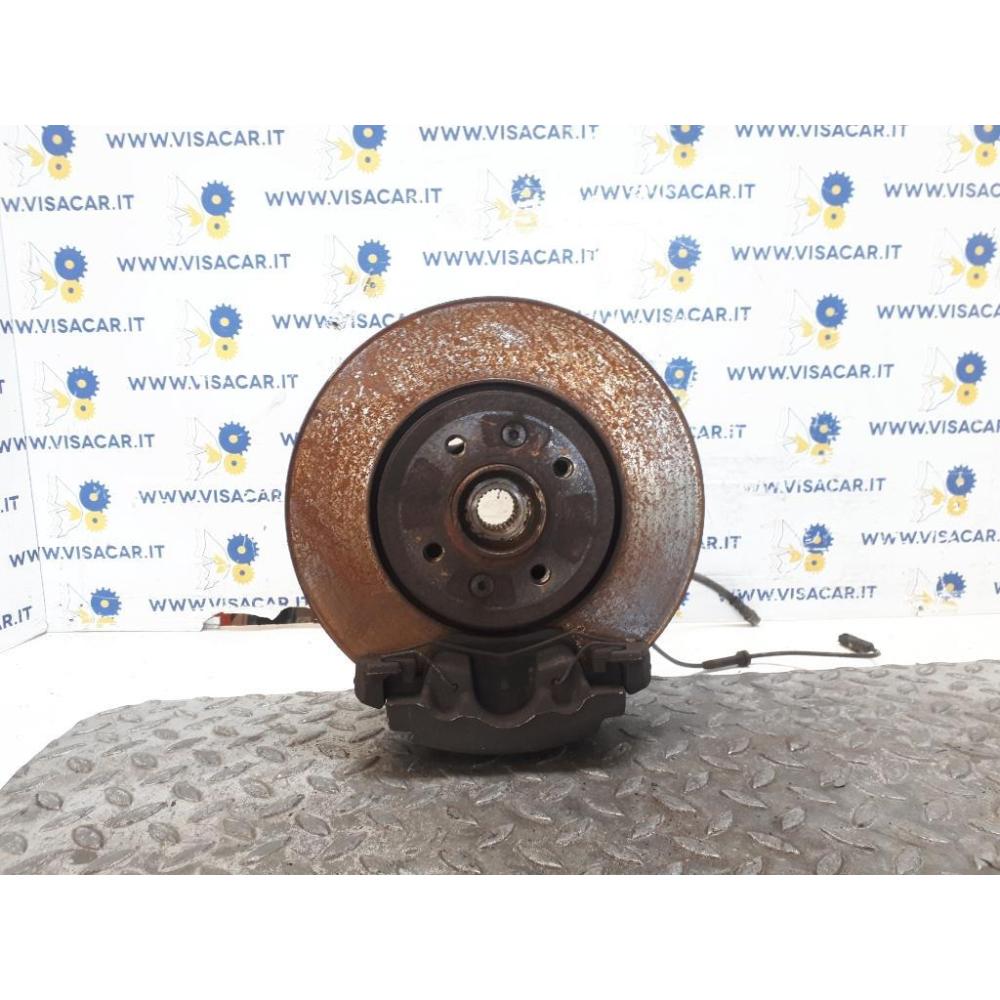 Mozzo Ruota Anteriore Destro Usato Dal 2013 Al 2017 Renault Captur «I» (2013)