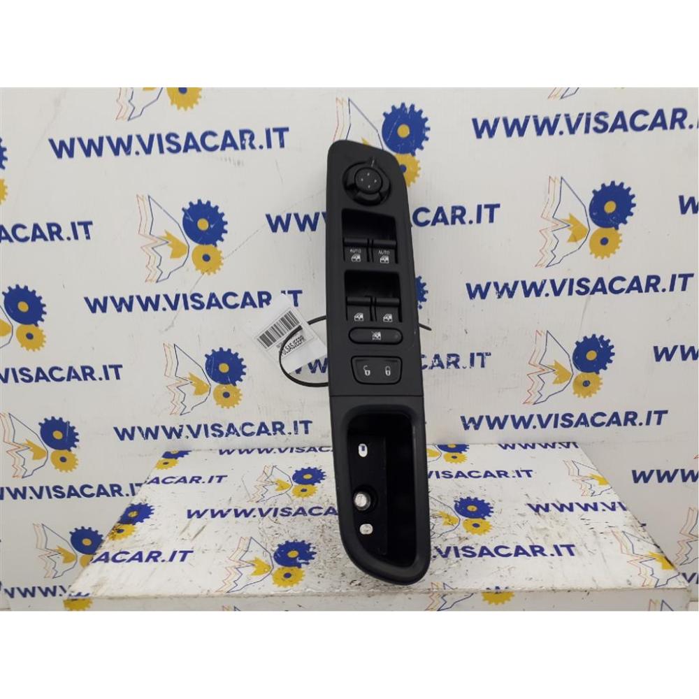 Pulsantiera Posteriore Sx Usato Dal 2014 Al 2018 Jeep Renegade (2015)