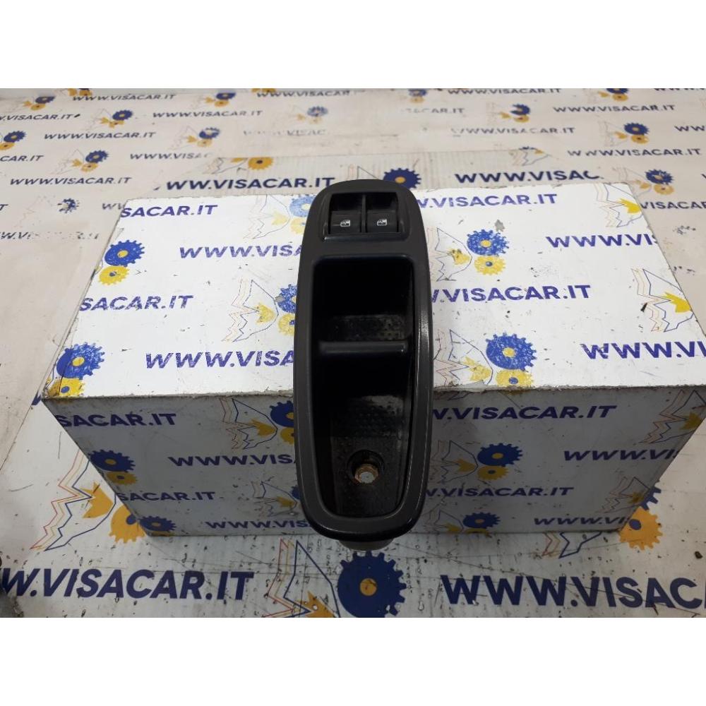 Pulsantiera Anteriore Sx Usato Dal 2012 Al 2017 Fiat 500L (2013)