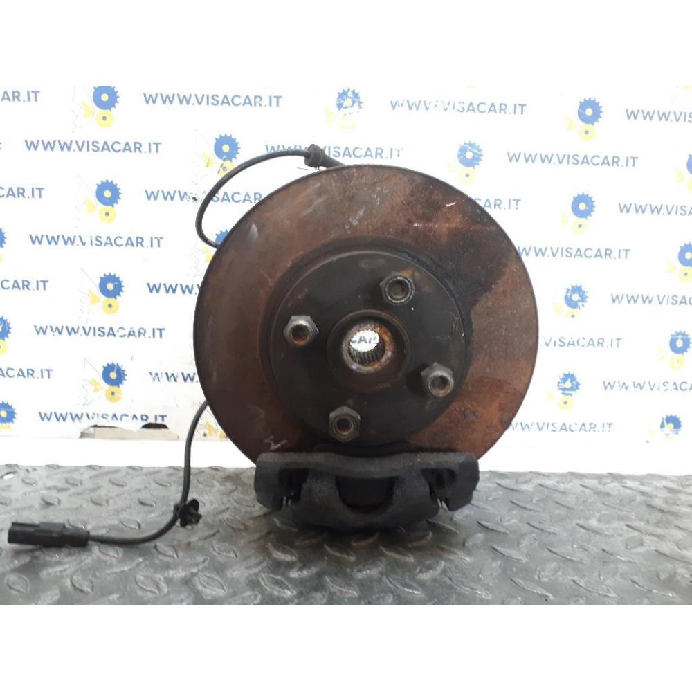 Mozzo Ruota Anteriore Sinistro Usato Dal 2013 Nissan Micra «Iv» (2013)