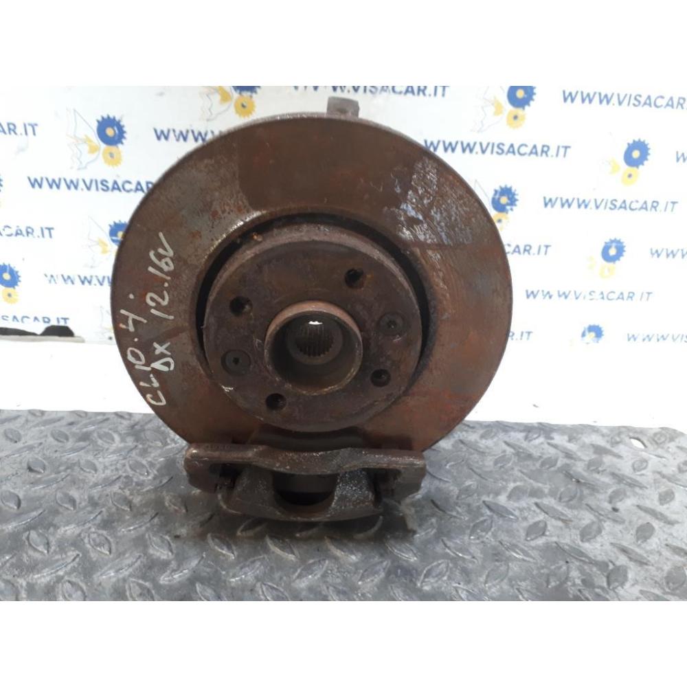 Mozzo Ruota Anteriore Destro Usato Dal 2016 Al 2021 Renault Clio «Iv» (2016)