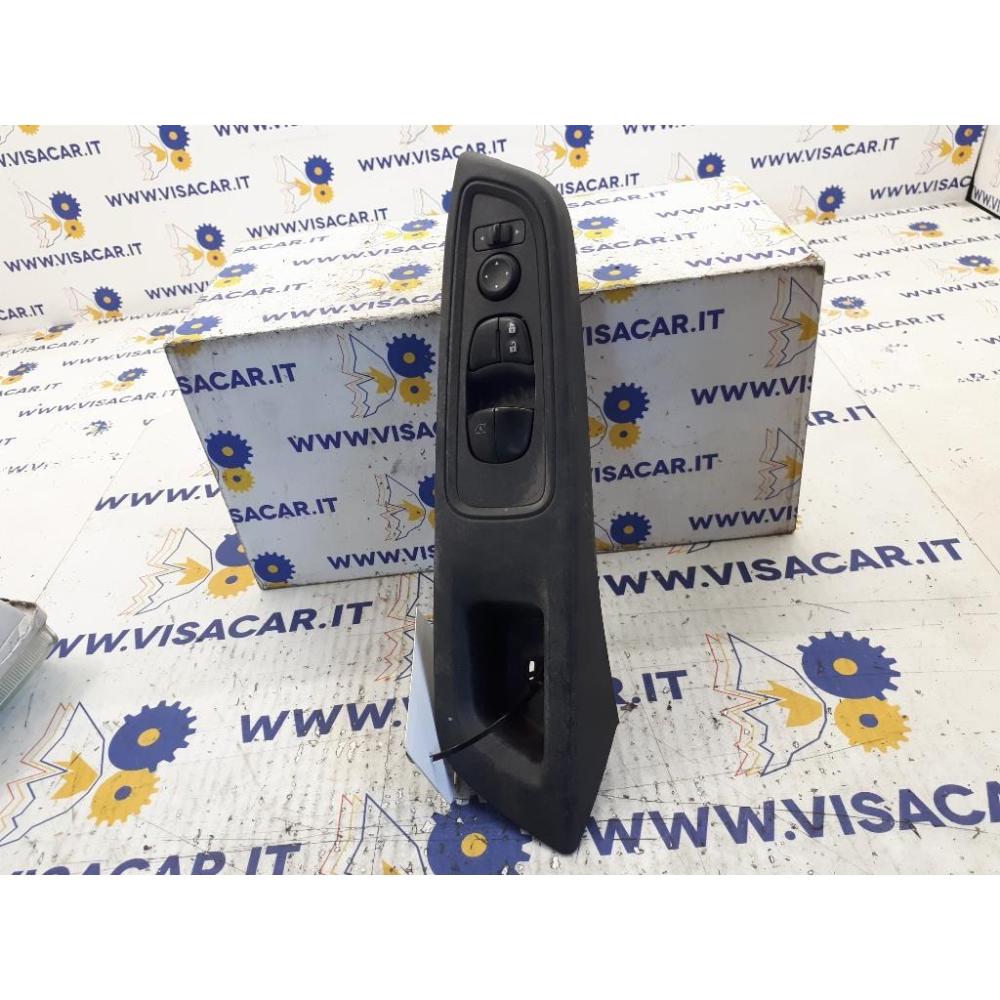 Pulsantiera Anteriore Sx Usato Dal 2018 Nissan Micra «V» (2016)