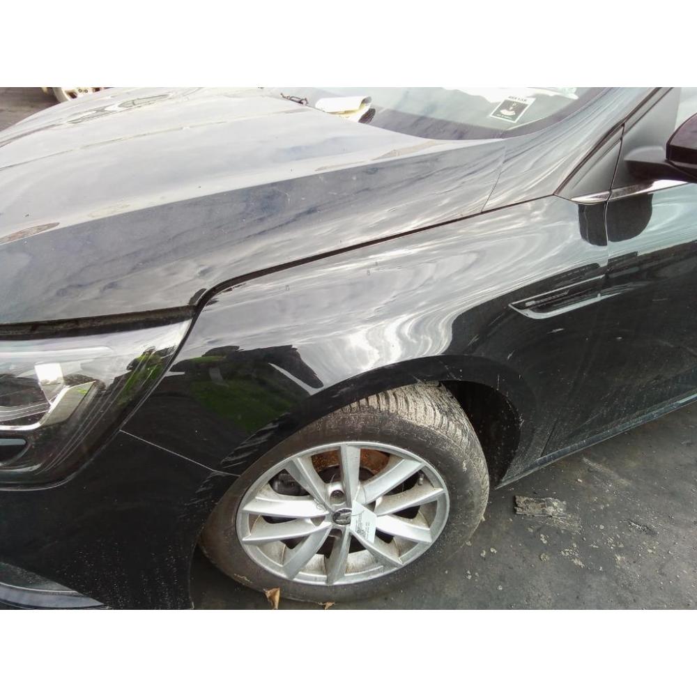 Parafango Anteriore Sinistro Usato Dal 2016 Al 2020 Renault Mégane «Iv» Sw (2016)