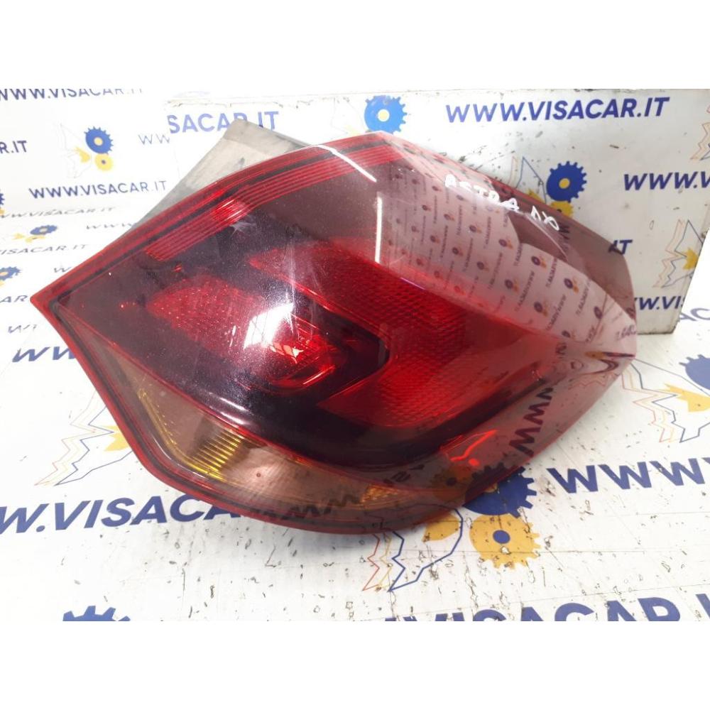 Fanale Esterno Posteriore Destro Usato Dal 2009 Al 2012 Opel Astra «J» (2010)