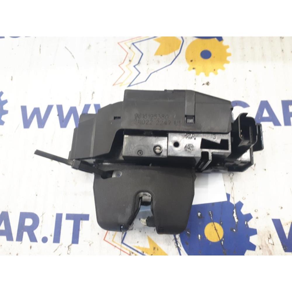 Serratura Portello Posteriore Usato Dal 2023 Opel Corsa «F» (2023)