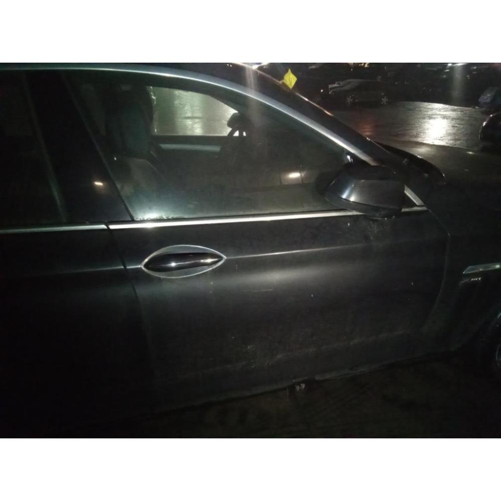 Porta Anteriore Destro Usato Dal 2009 Al 2012 Bmw Serie 5 «F07» Gt (2010)