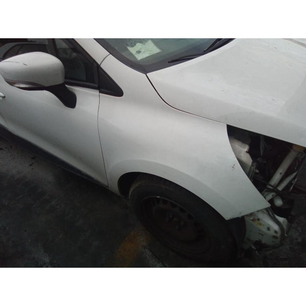 Parafango Anteriore Destro Usato Dal 2012 Al 2016 Renault Clio «Iv» (2013)