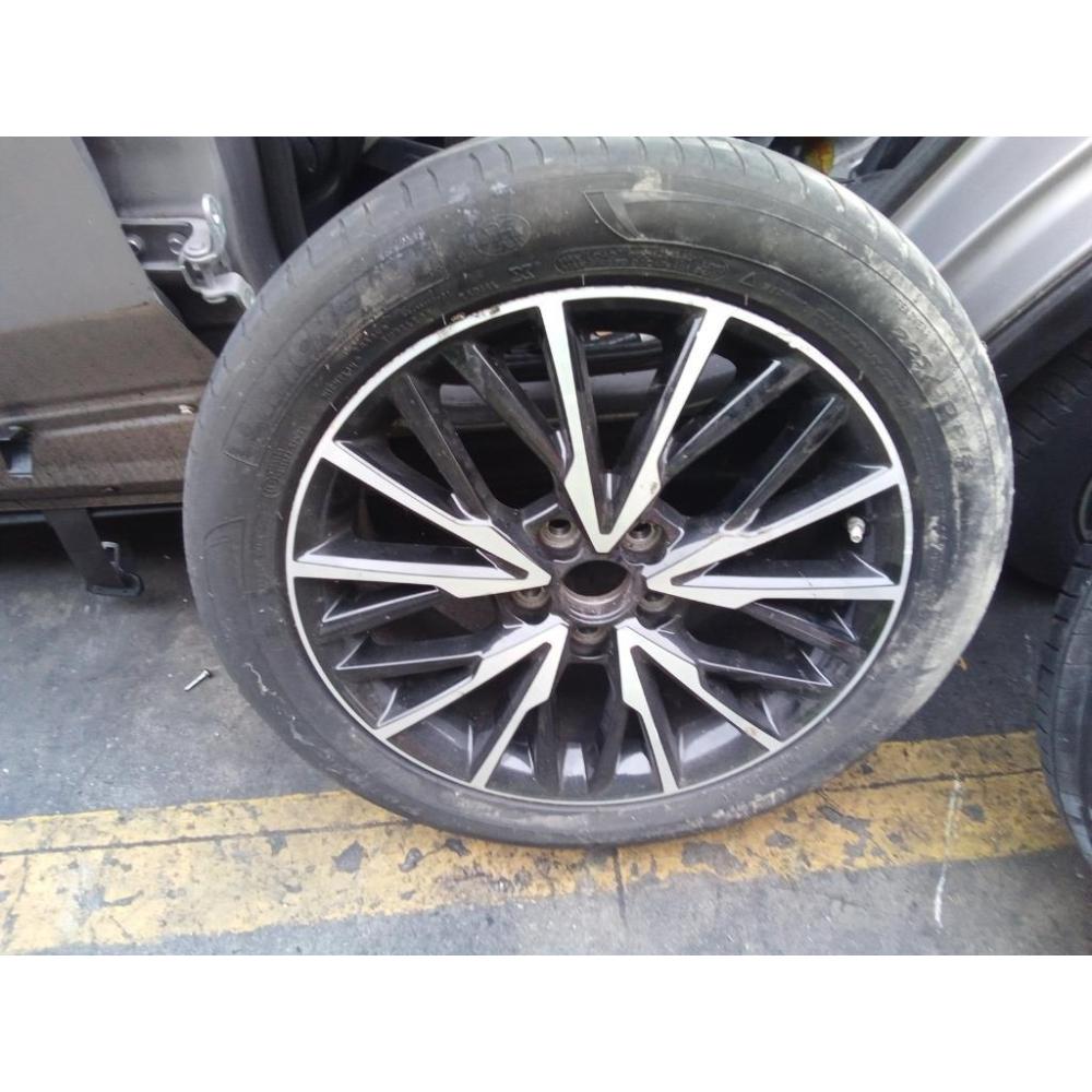 Cerchi In Lega R18 Usato Dal 2016 Al 2019 Toyota C-Hr «I» (2016)