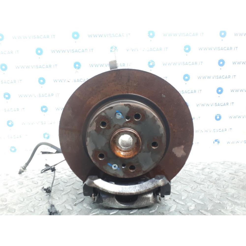 Mozzo Ruota Anteriore Sinistro Usato Dal 2015 Al 2018 Suzuki Vitara «Ii» (2015)