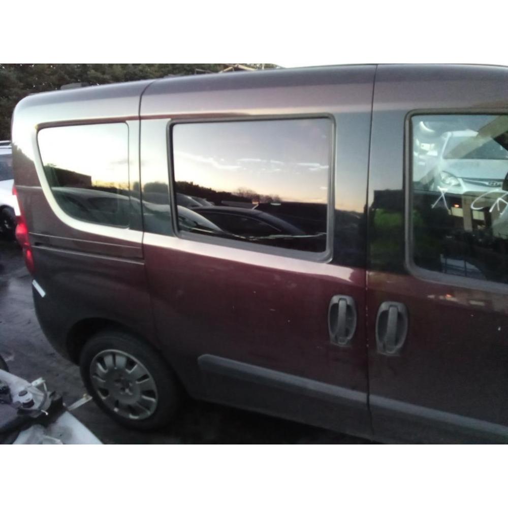 Porta Scorrevole Posteriore Destro Usato Dal 2010 Al 2014 Fiat Doblò «Iii» (2010)