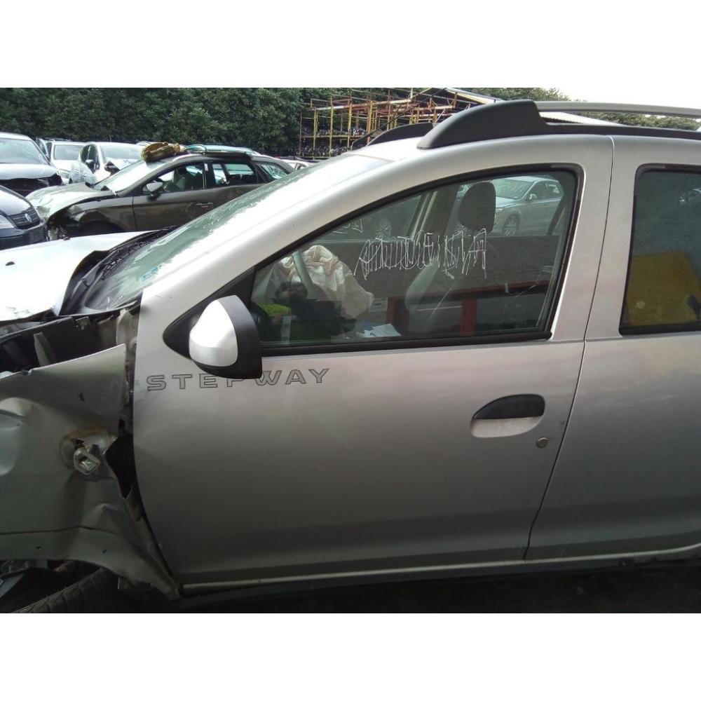 Porta Anteriore Sinistro Usato Dal 2015 Al 2016 Dacia Sandero Stepway «Ii» (2013)