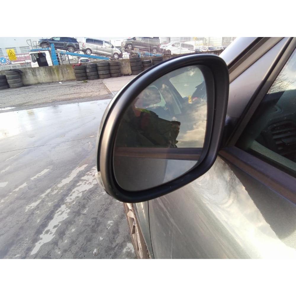 Retrovisore Esterno Anteriore Sinistro Usato Dal 2013 Al 2015 Skoda Yeti (2014)