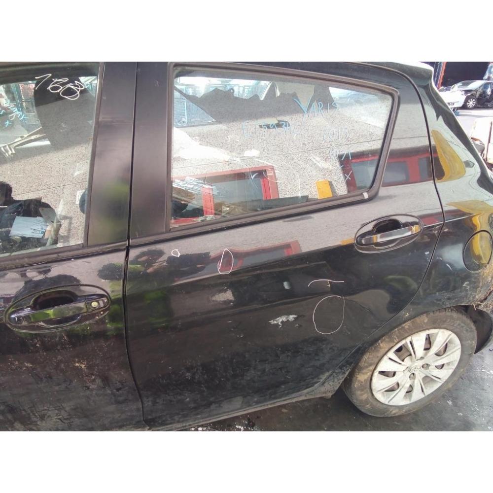 Porta Posteriore Sinistro Usato Dal 2011 Al 2014 Toyota Yaris «Iv» (2012)