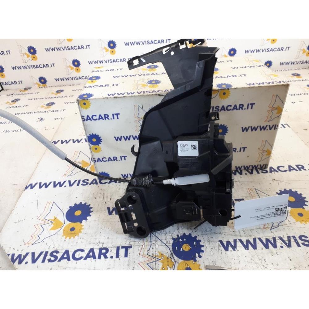 Serratura Porta Anteriore Destro Usato Dal 2021 Volvo Xc60 «Ii» (2021)