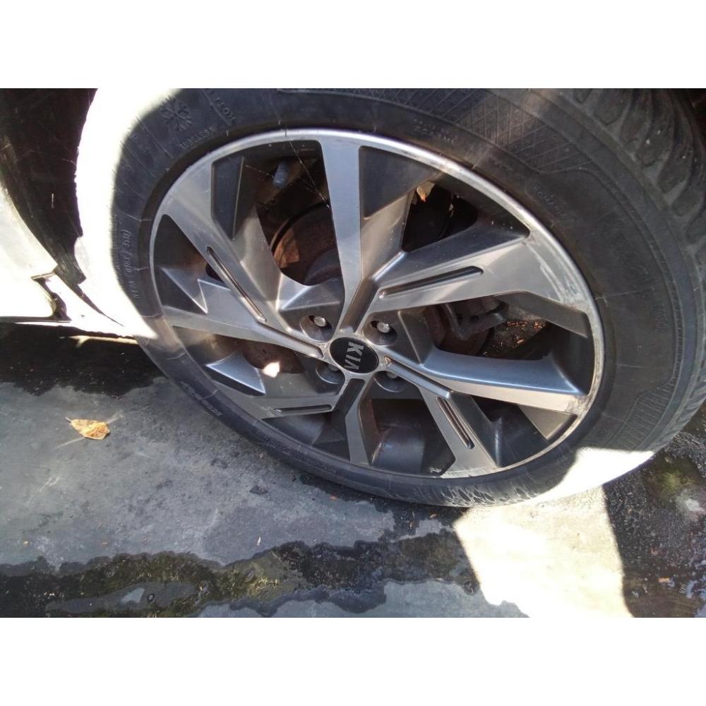 Cerchio In Lega R17 Usato Dal 2020 Kia Stonic (2020)