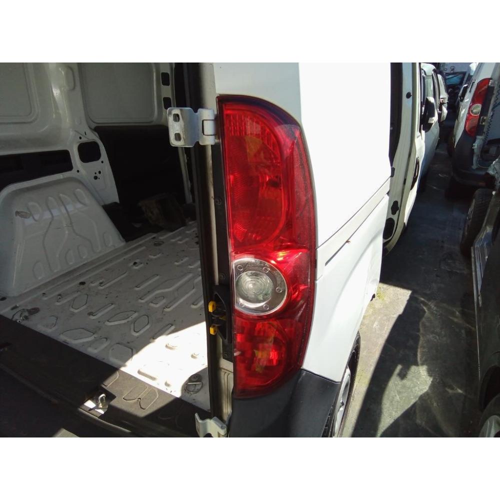 Fanale Posteriore Destro Usato Dal 2012 Opel Combo «D» (2012)