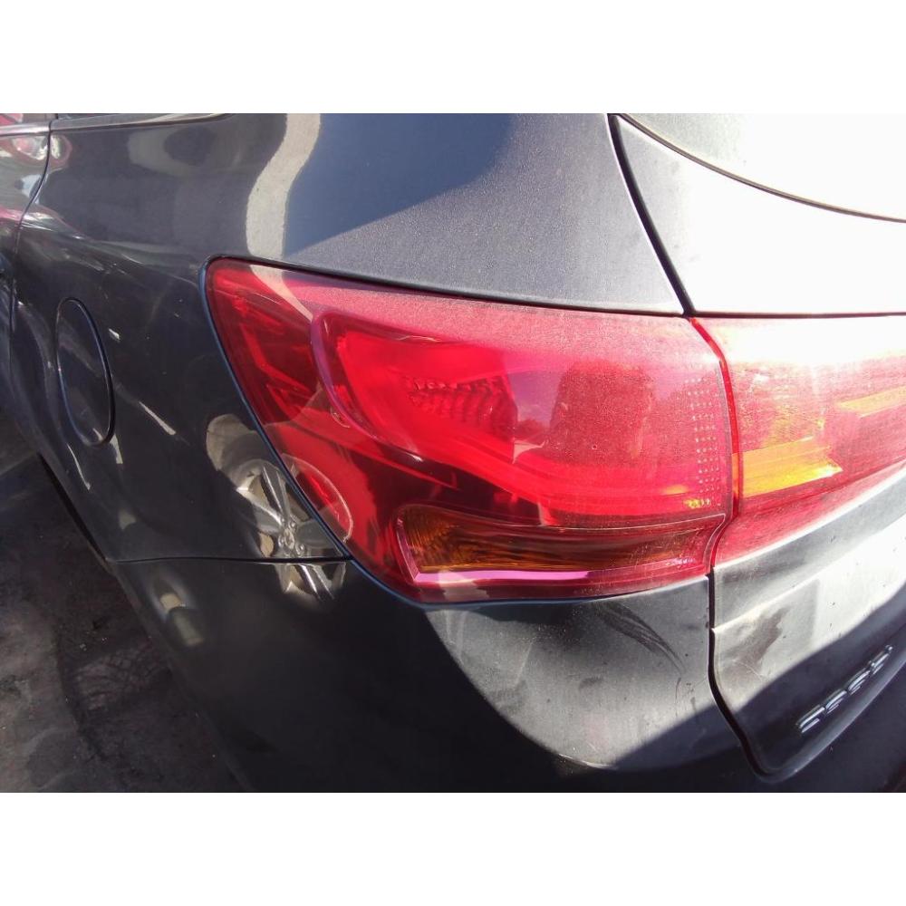 Fanale Esterno Posteriore Sinistro Usato Dal 2012 Al 2015 Kia Ceed «Ii» Sw (2012)