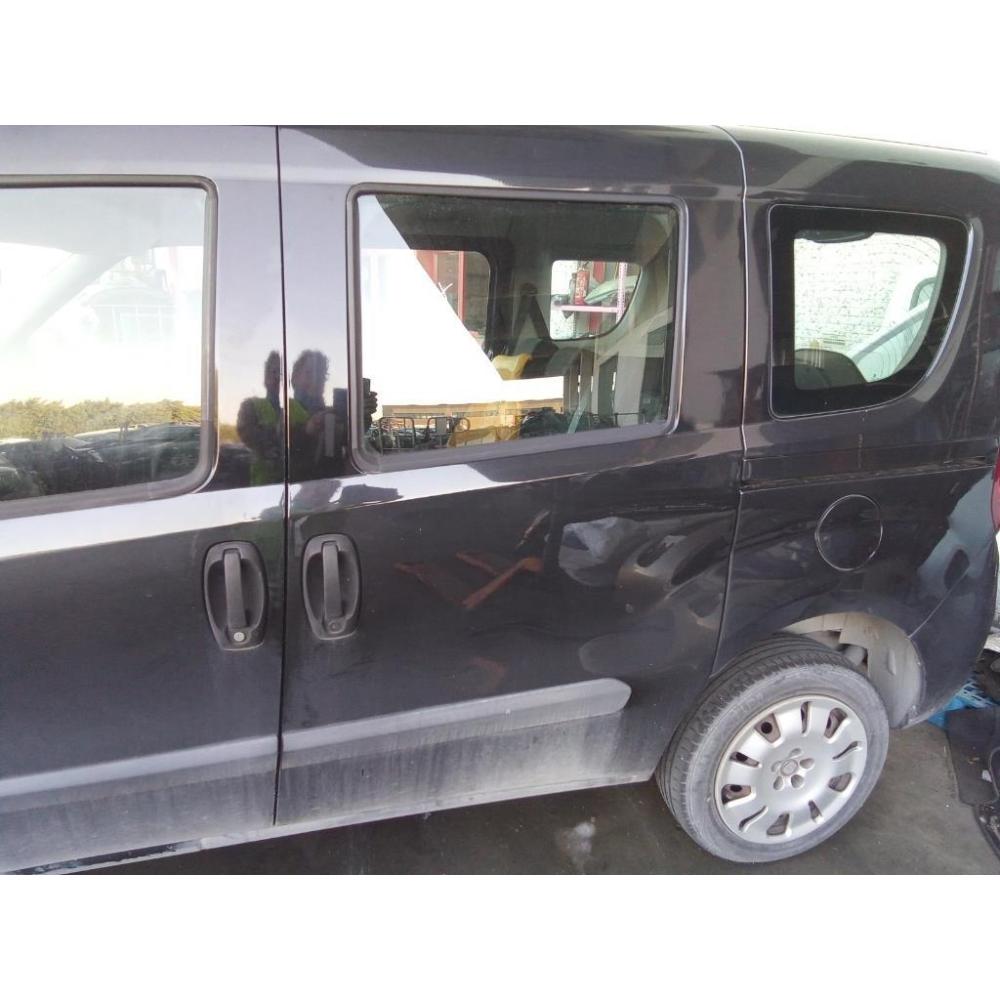 Porta Scorrevole Posteriore Sinistro Usato Dal 2010 Al 2014 Fiat Doblò «Iii» (2010)