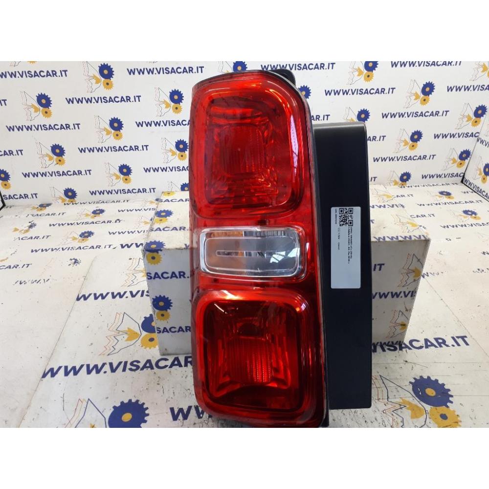 Fanale Posteriore Sinistro Usato Dal 2019 Opel Vivaro «C» (2019)