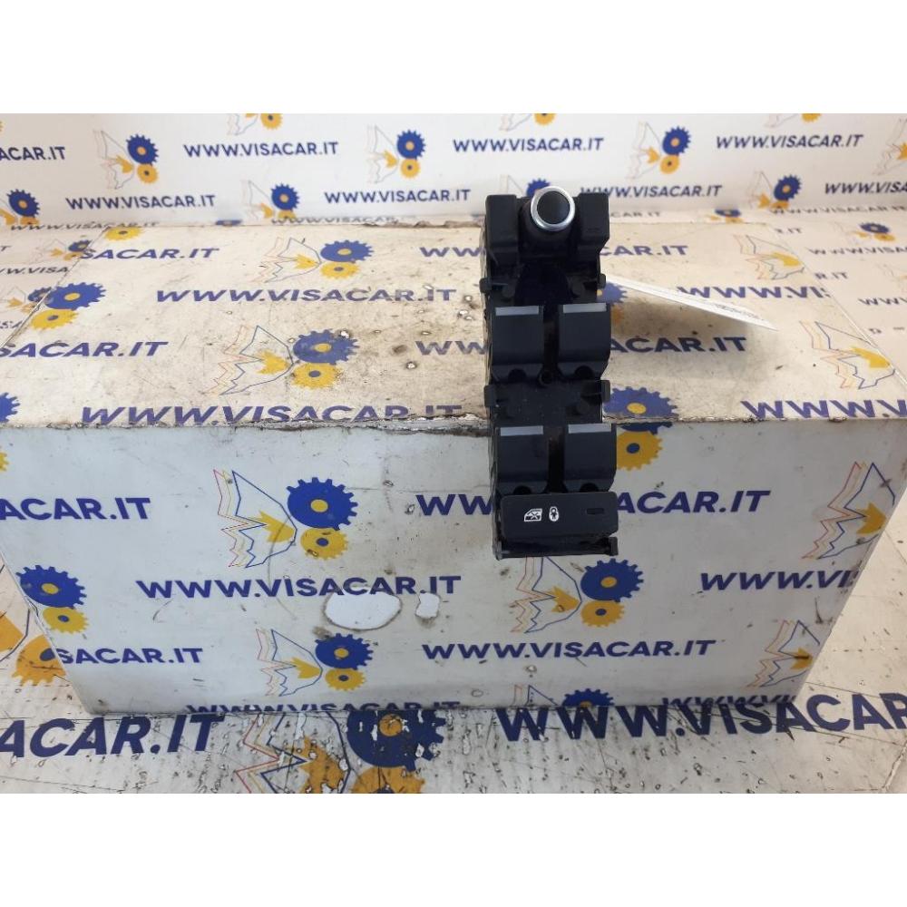 Pulsantiera Anteriore Sx Usato Dal 2017 Land Rover Range Rover Velar (2017)
