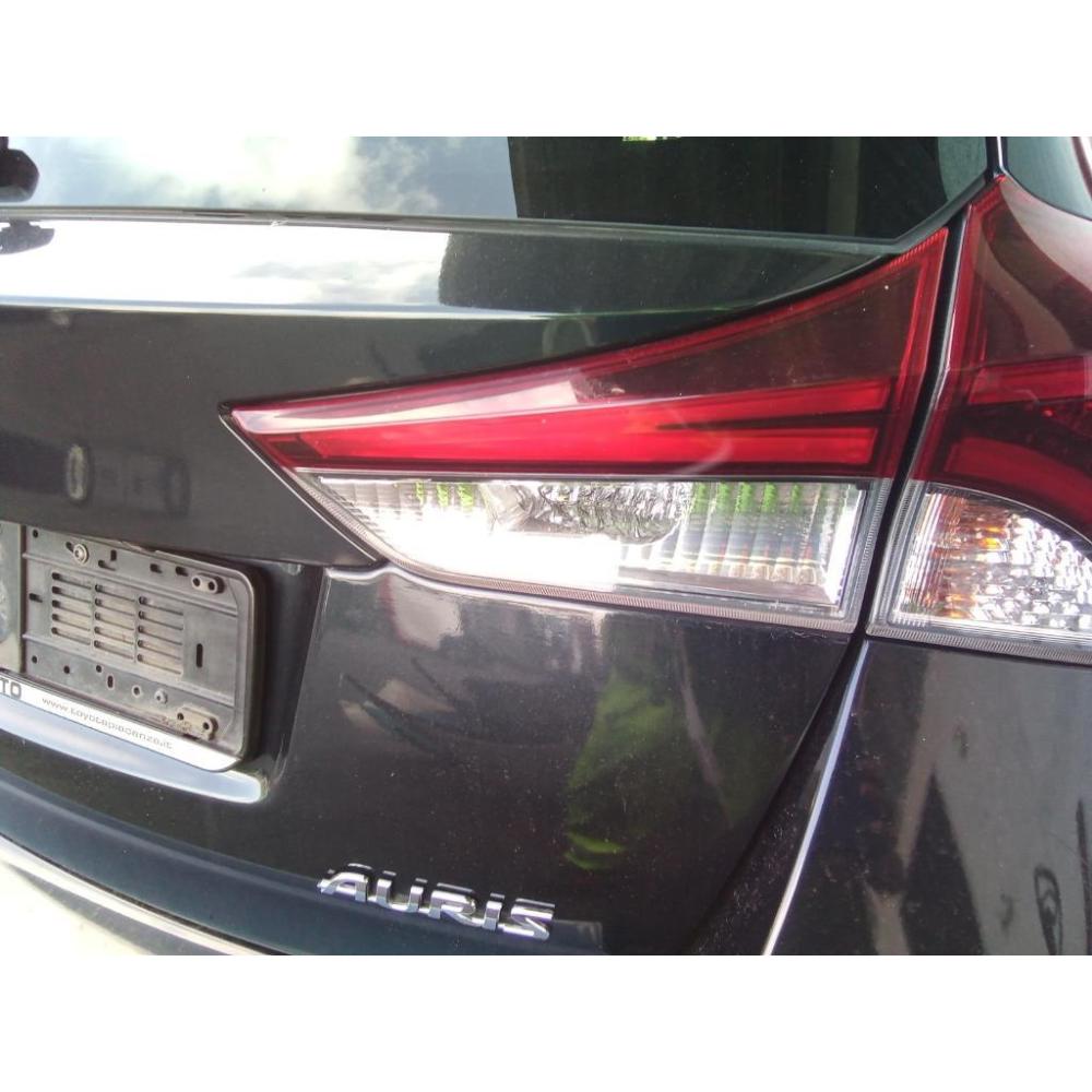 Fanale Interno Posteriore Destro Usato Dal 2015 Toyota Auris Touring Sports (2015)