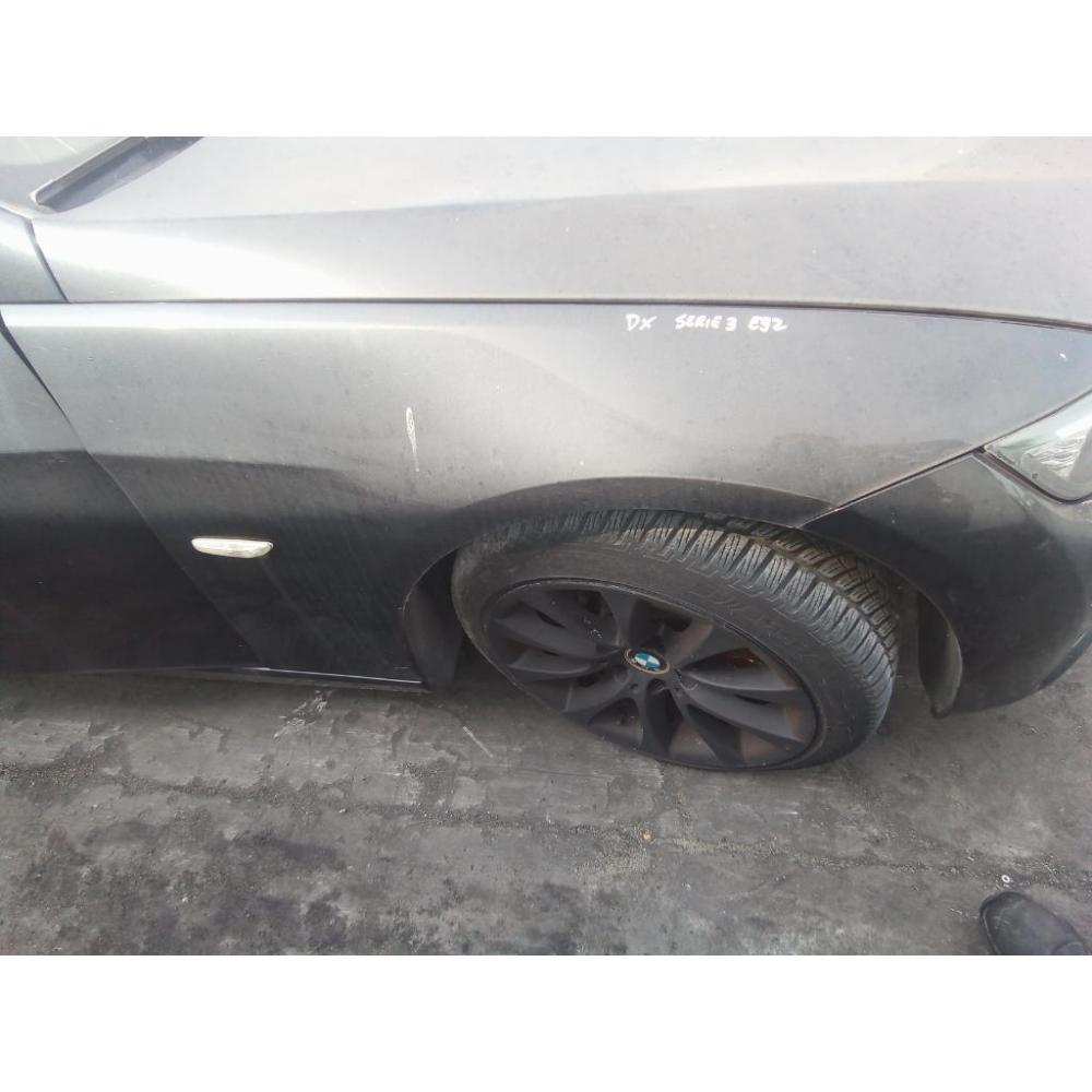 Parafango Anteriore Destro Usato Dal 2006 Bmw Serie 3 «E92» Coupe (2007)