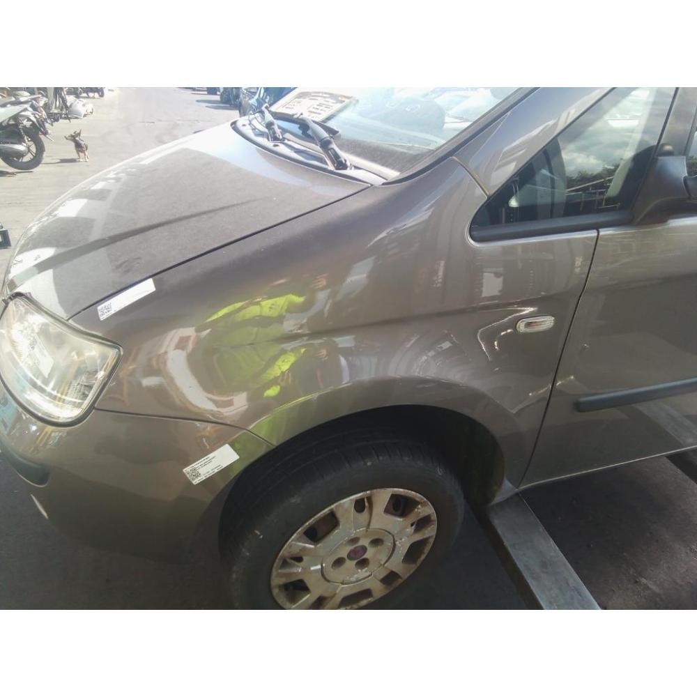 Parafango Anteriore Sinistro Usato Dal 2008 Al 2012 Fiat Idea (2008)