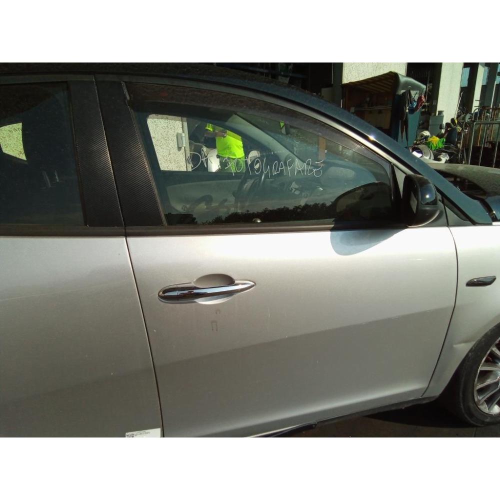 Porta Anteriore Destro Usato Dal 2011 Al 2015 Lancia Ypsilon «Iii» (2011)