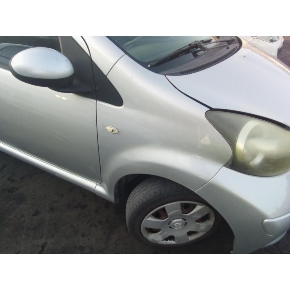 Parafango Anteriore Destro Usato Dal 2005 Al 2012 Toyota Aygo «I» (2005)