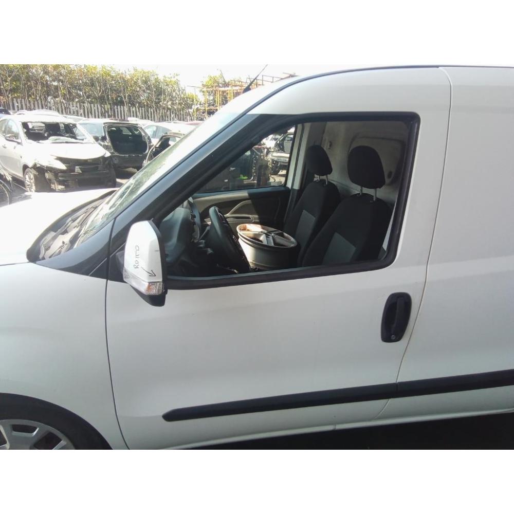 Porta Anteriore Sinistro Usato Dal 2014 Al 2022 Fiat Doblò «Iii» Cargo (2015)