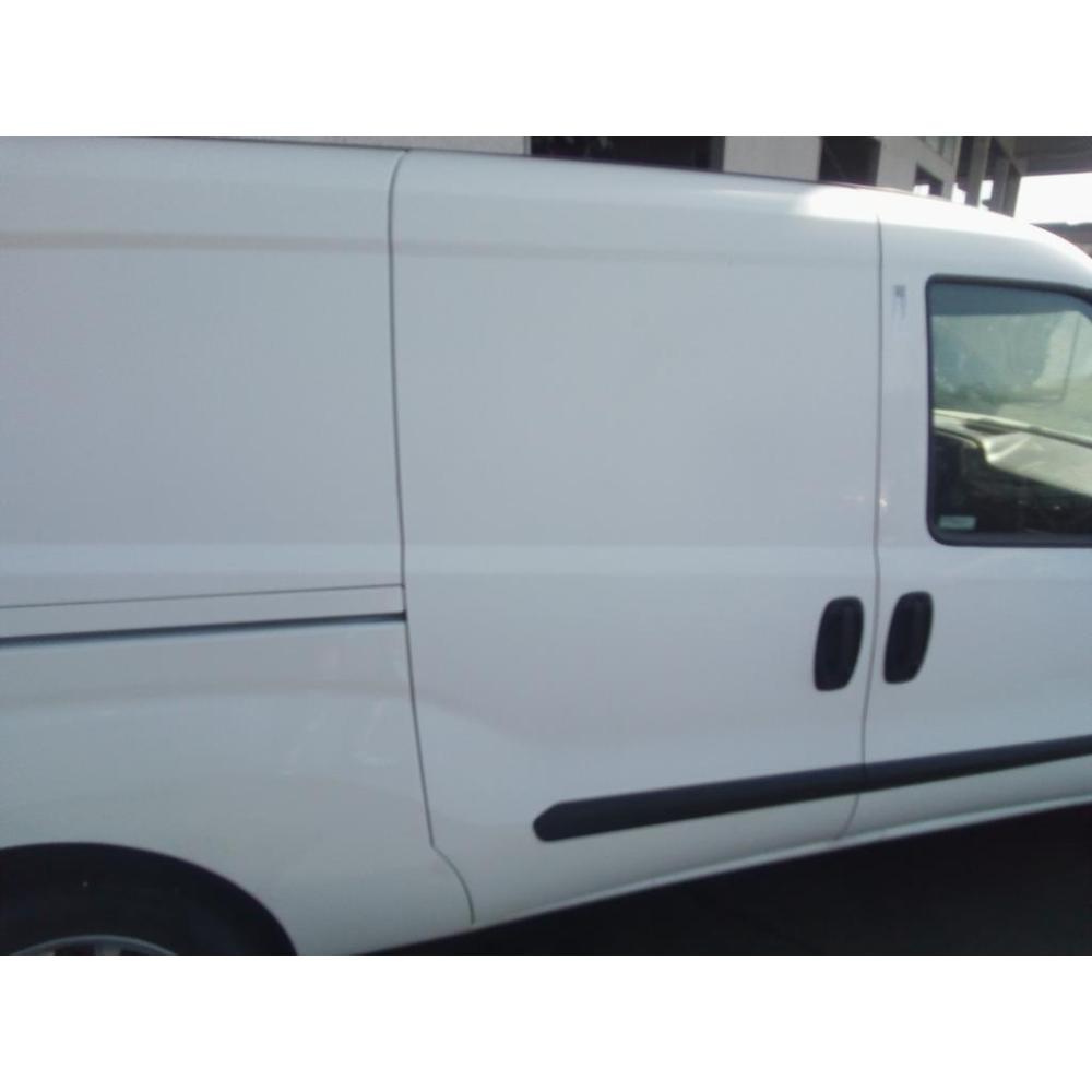 Porta Scorrevole Posteriore Destro Usato Dal 2014 Al 2022 Fiat Doblò «Iii» Cargo (2015)