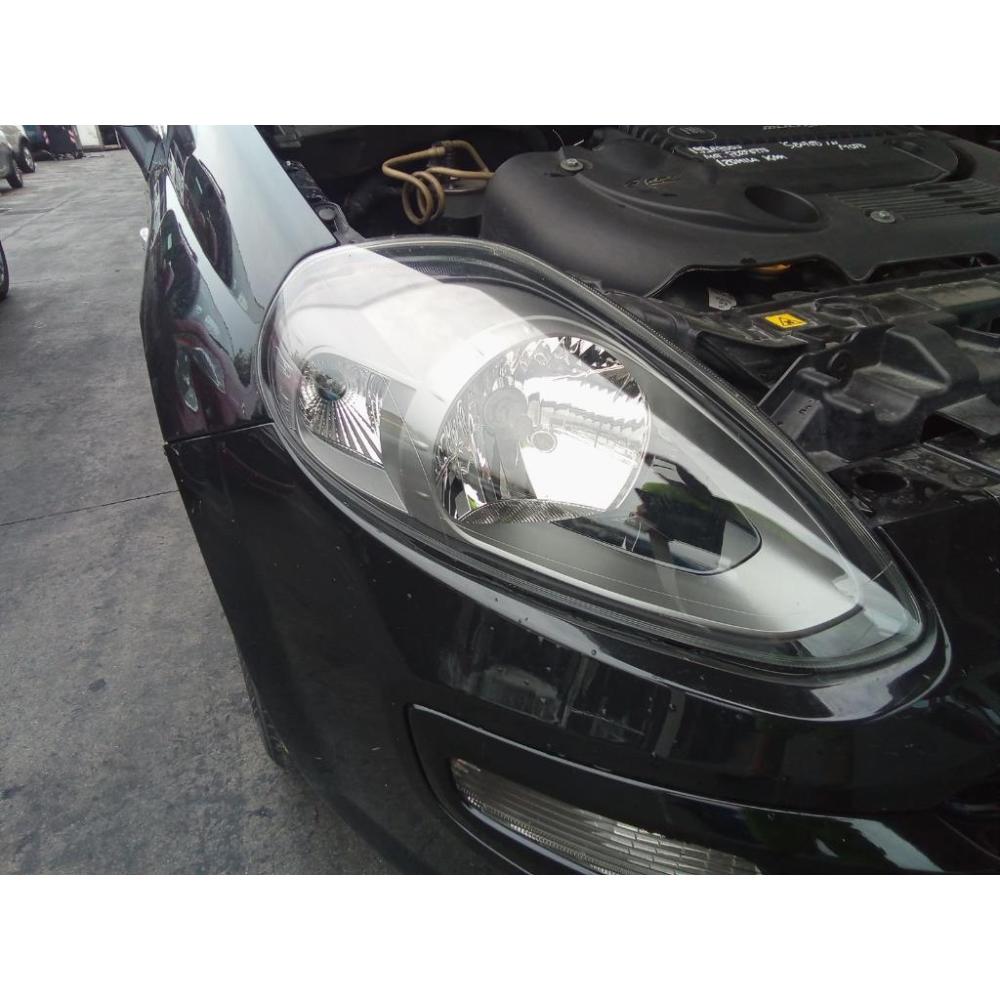 Proiettore Anteriore Destro Usato Dal 2009 Al 2011 Fiat Punto Evo (2010)
