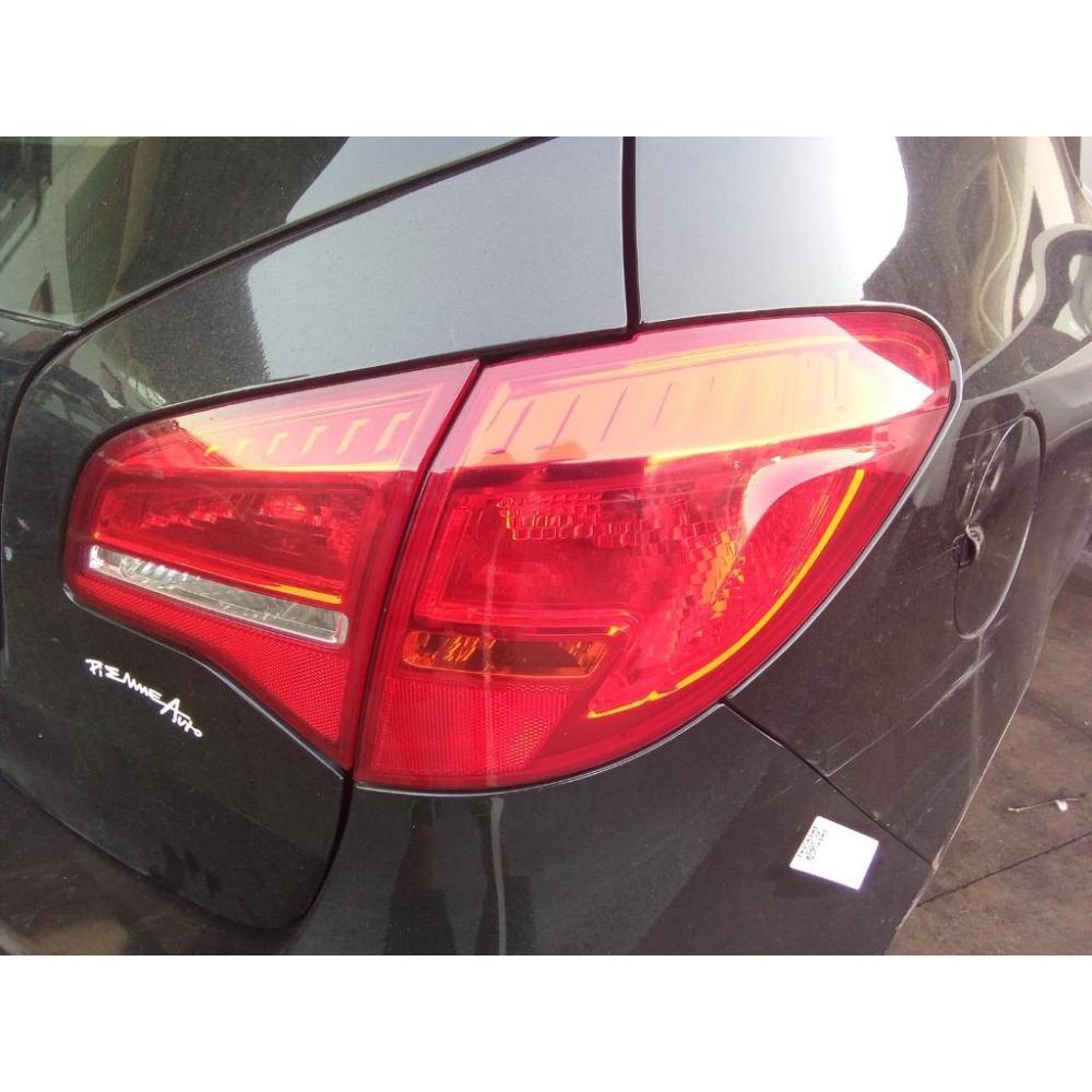 Fanale Esterno Posteriore Destro Usato Dal 2014 Opel Meriva «B» (2014)