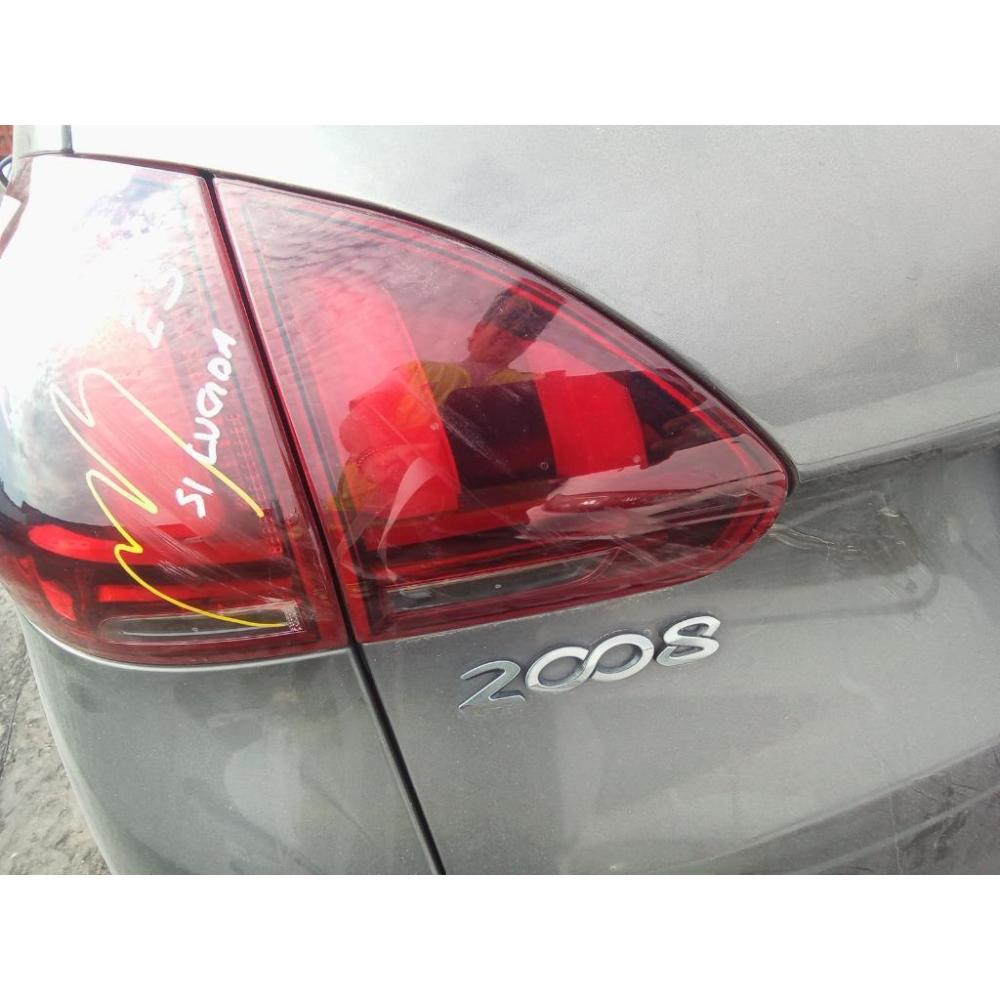 Fanale Interno Posteriore Sinistro Usato Dal 2016 Al 2019 Peugeot 2008 «I» (2016)