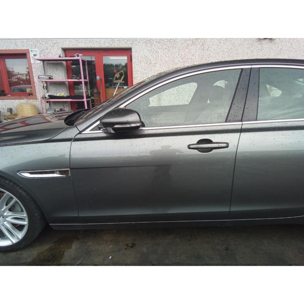 Porta Anteriore Sinistro Usato Dal 2015 Jaguar Xf «Ii» (2015)