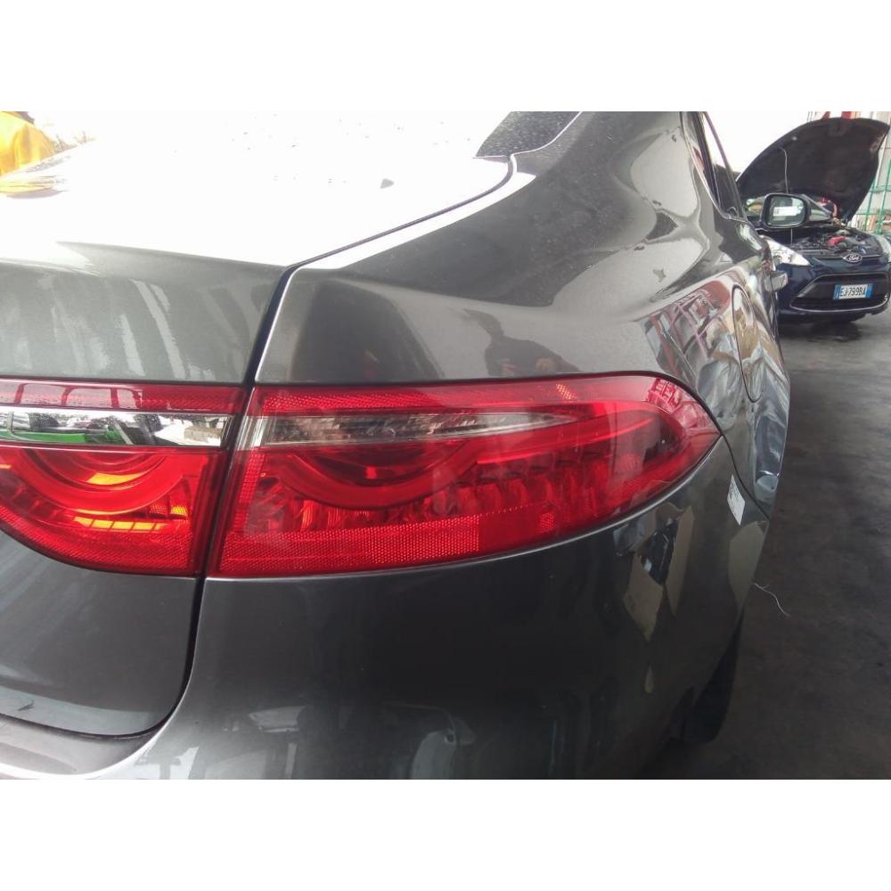 Fanale Esterno Posteriore Destro Usato Dal 2015 Jaguar Xf «Ii» (2015)