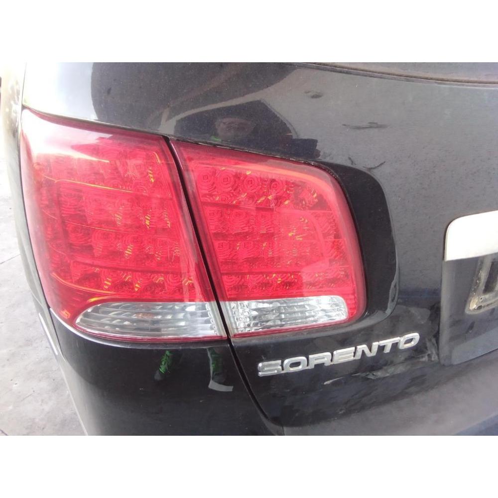Fanale Interno Posteriore Sinistro Usato Dal 2009 Al 2012 Kia Sorento «Iii» (2010)