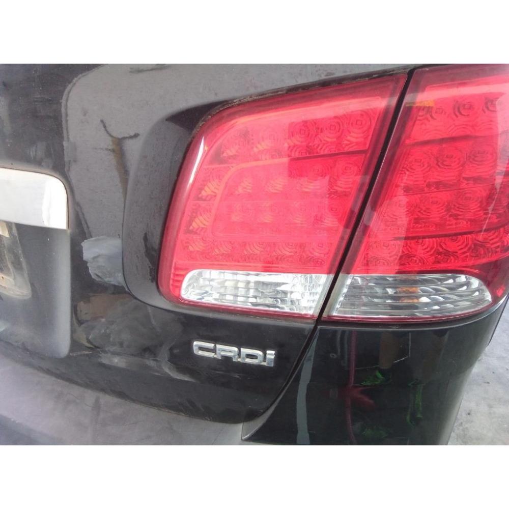 Fanale Interno Posteriore Destro Usato Dal 2009 Al 2012 Kia Sorento «Iii» (2010)