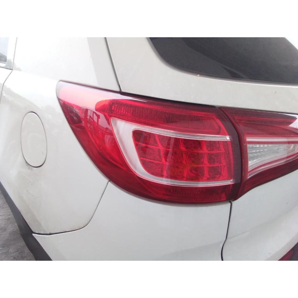 Fanale Esterno Posteriore Sinistro Usato Dal 2010 Al 2015 Kia Sportage «Iii» (2010)