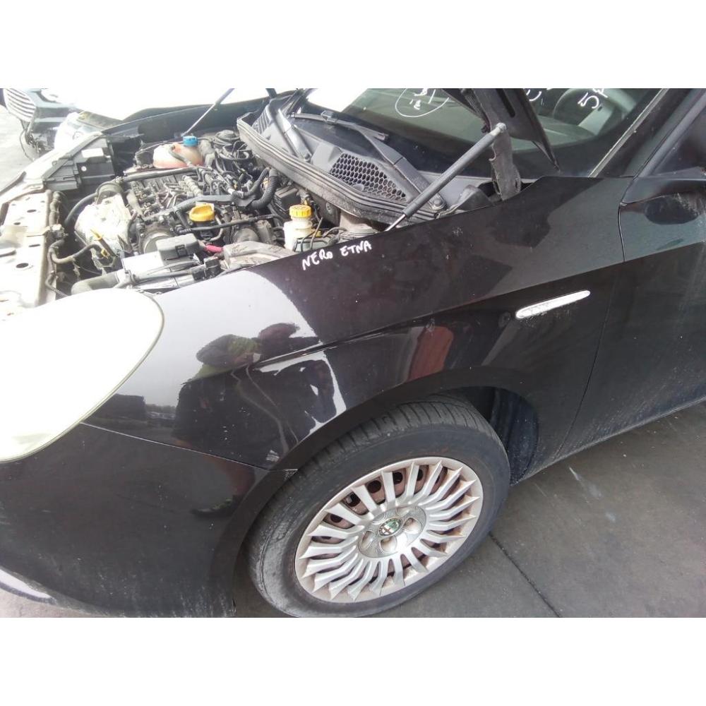 Parafango Anteriore Sinistro Usato Dal 2010 Al 2013 Alfa Romeo Giulietta (2010)