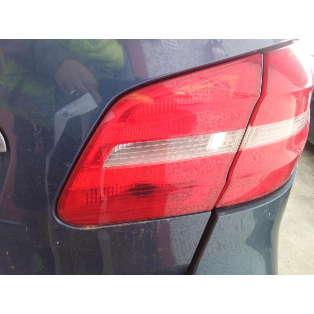 Fanale Interno Posteriore Destro Usato Dal 2011 Al 2014 Mercedes Classe B «W246» (2012)