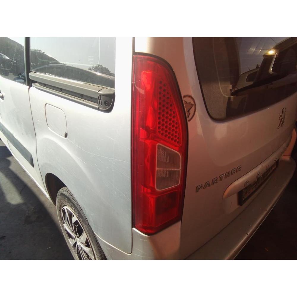Fanale Posteriore Sinistro Usato Dal 2010 Al 2014 Peugeot Partner (Ranch) «Iii» (2008)