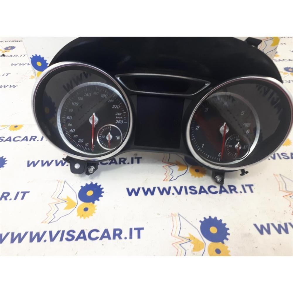 Copertura Quadro Strumenti Usato Dal 2017 Mercedes Classe Gla «X156» (2017)