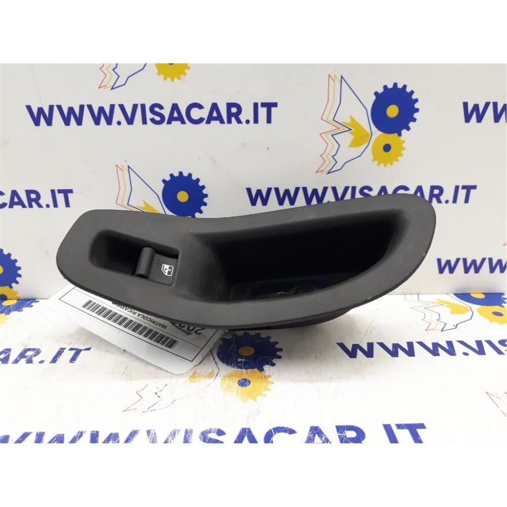 Pulsantiera Posteriore Dx Usato Dal 2014 Fiat 500X (2015)