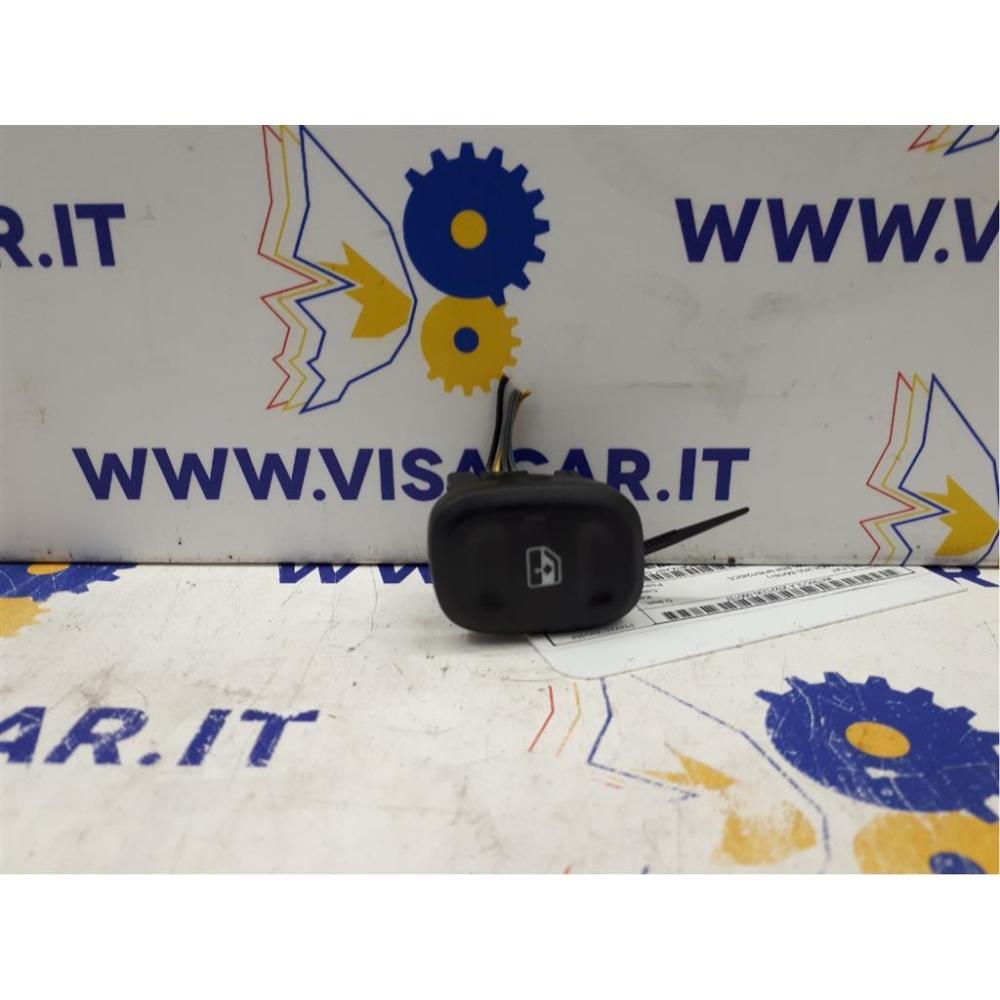 Pulsantiera Anteriore Dx Usato Dal 2016 Fiat Panda «Iii» (2012)