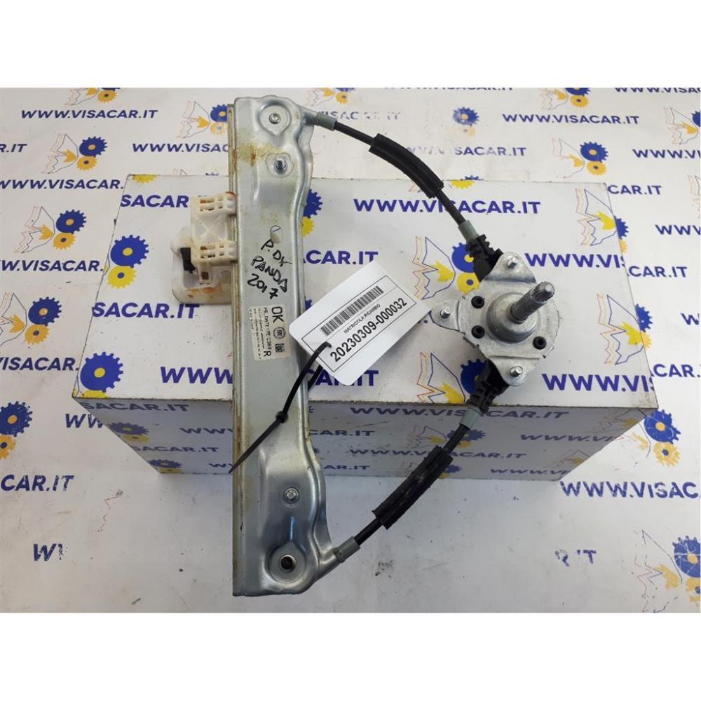 Alzacristallo Porta Anteriore Destro Usato Dal 2016 Fiat Panda «Iii» (2012)