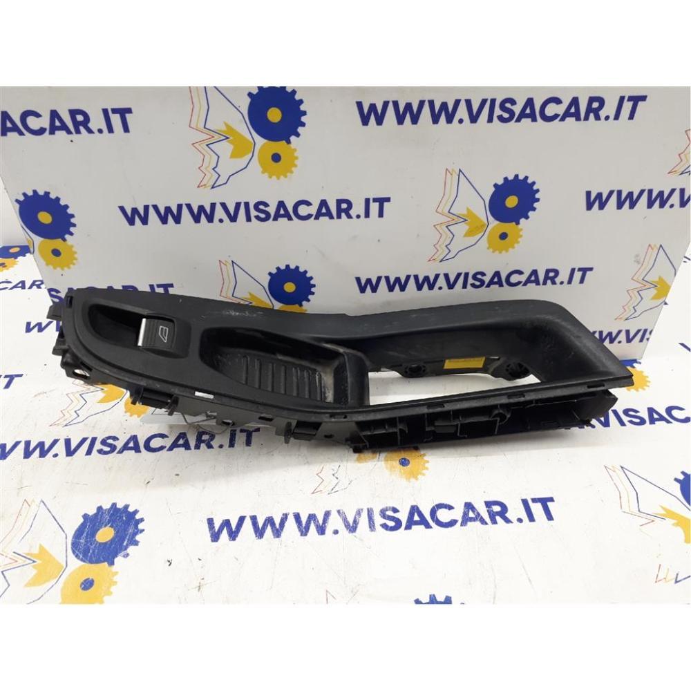 Pulsantiera Anteriore Dx Usato Dal 2008 Ford Fiesta «Vi» (2012)