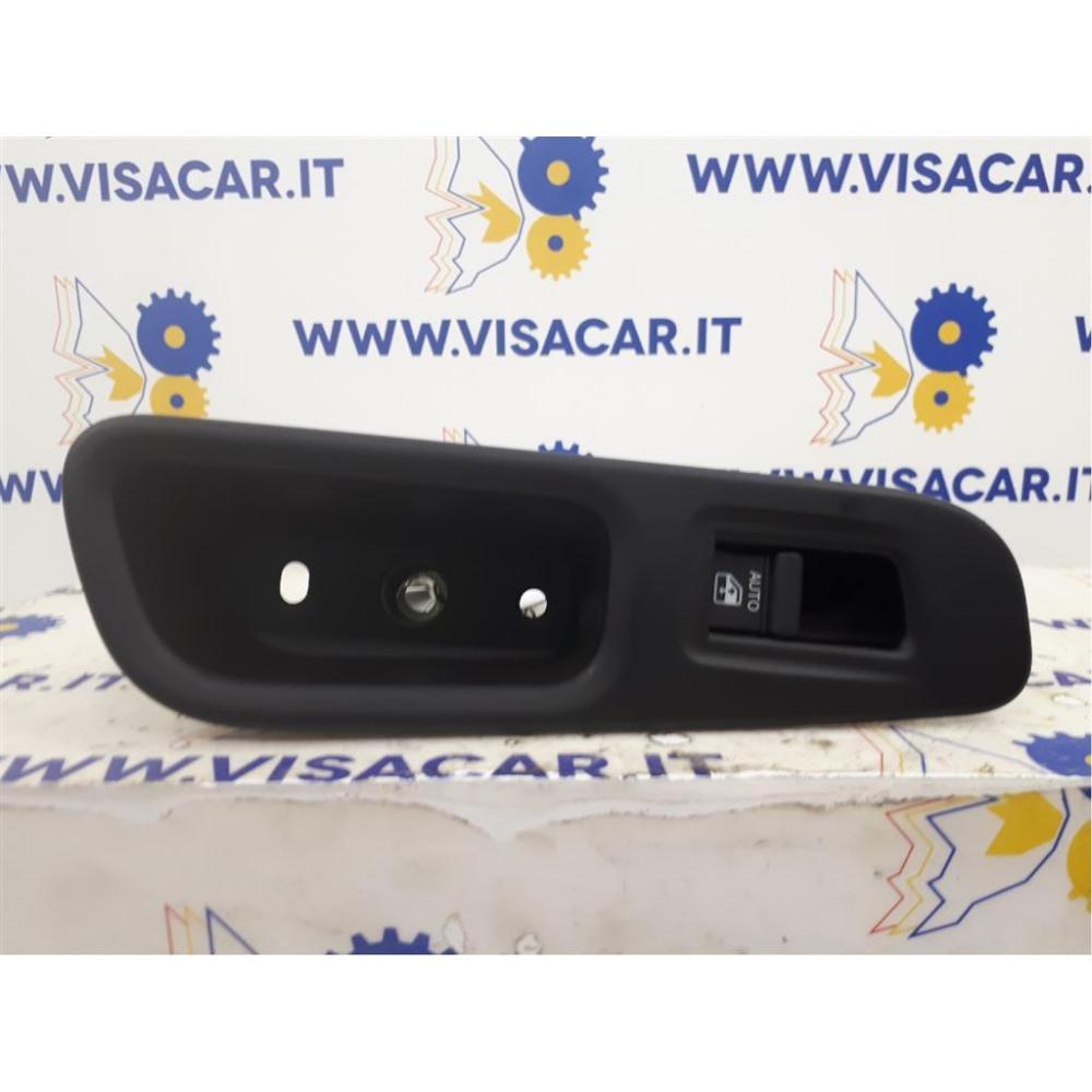 Pulsantiera Posteriore Dx Usato Dal 2018 Jeep Renegade (2018)