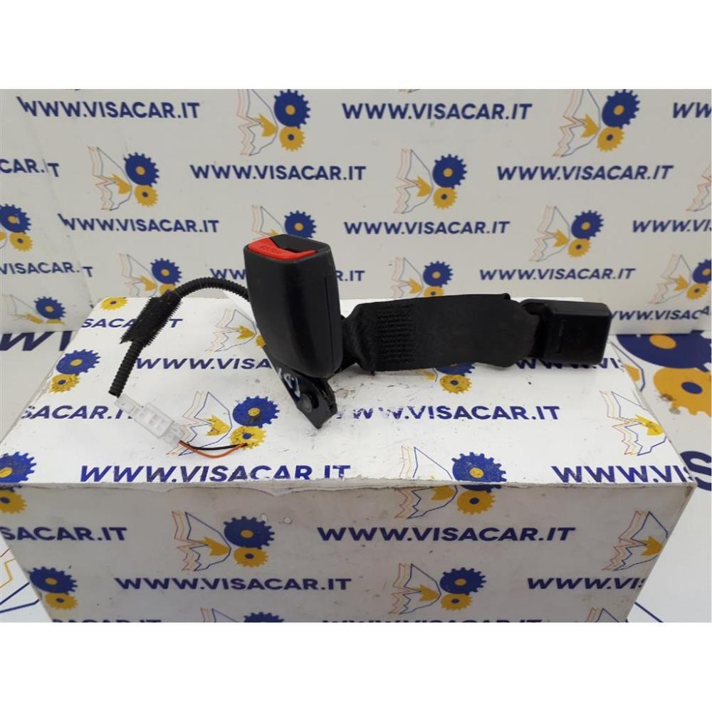 Attacco Cintura Sedile Posteriore Destro Usato Kia Carens «Iv» (2013)
